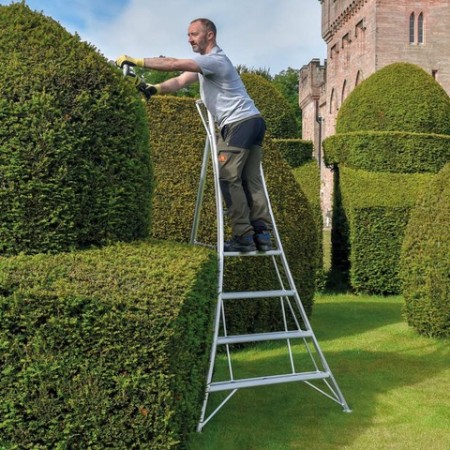 Heavy Duty Tripod ladder